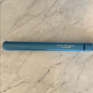 Babyliss Nano titanium straightener